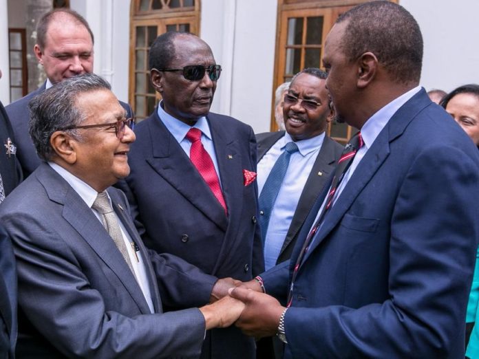 President Uhuru Kenyatta meeting local businessmen