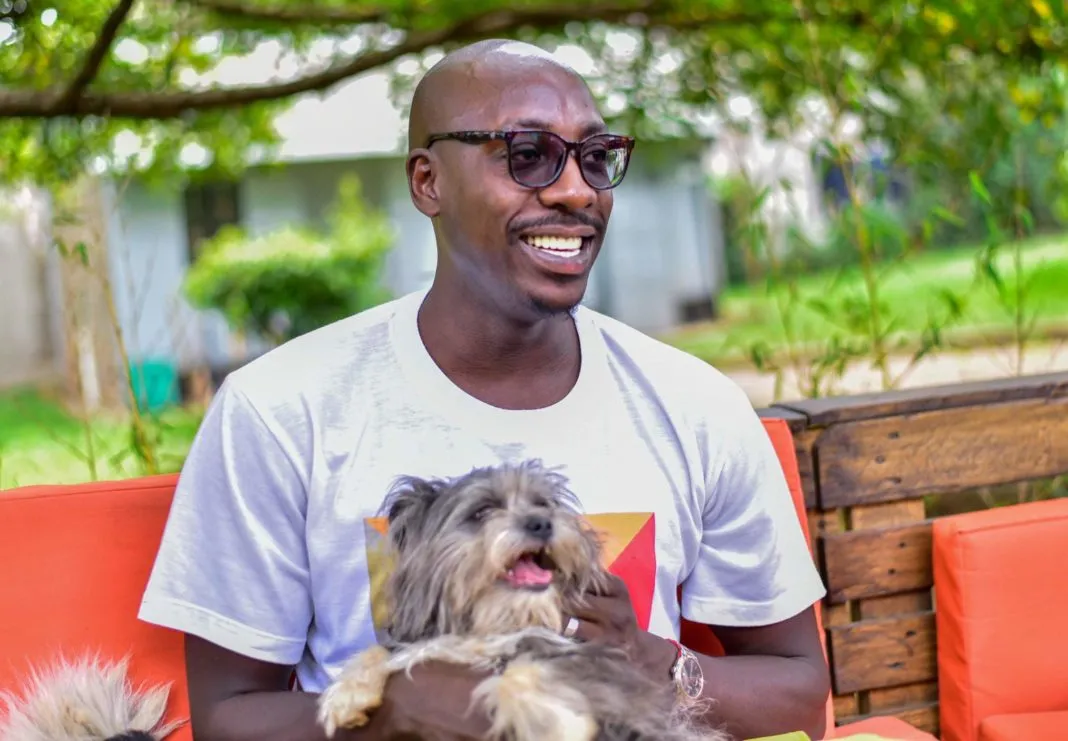 Bien Aime Baraza of Sauti Sol rocking a pairof Lapaire Glasses