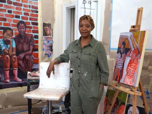 Wangari Mathenge: 50 Year Old Kenyan Who Quit Job As A Lawyer, Now Making Up To Ksh14 Million As A Painter In The US